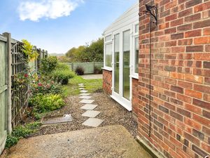 Hatchcroft Gardens- click for photo gallery